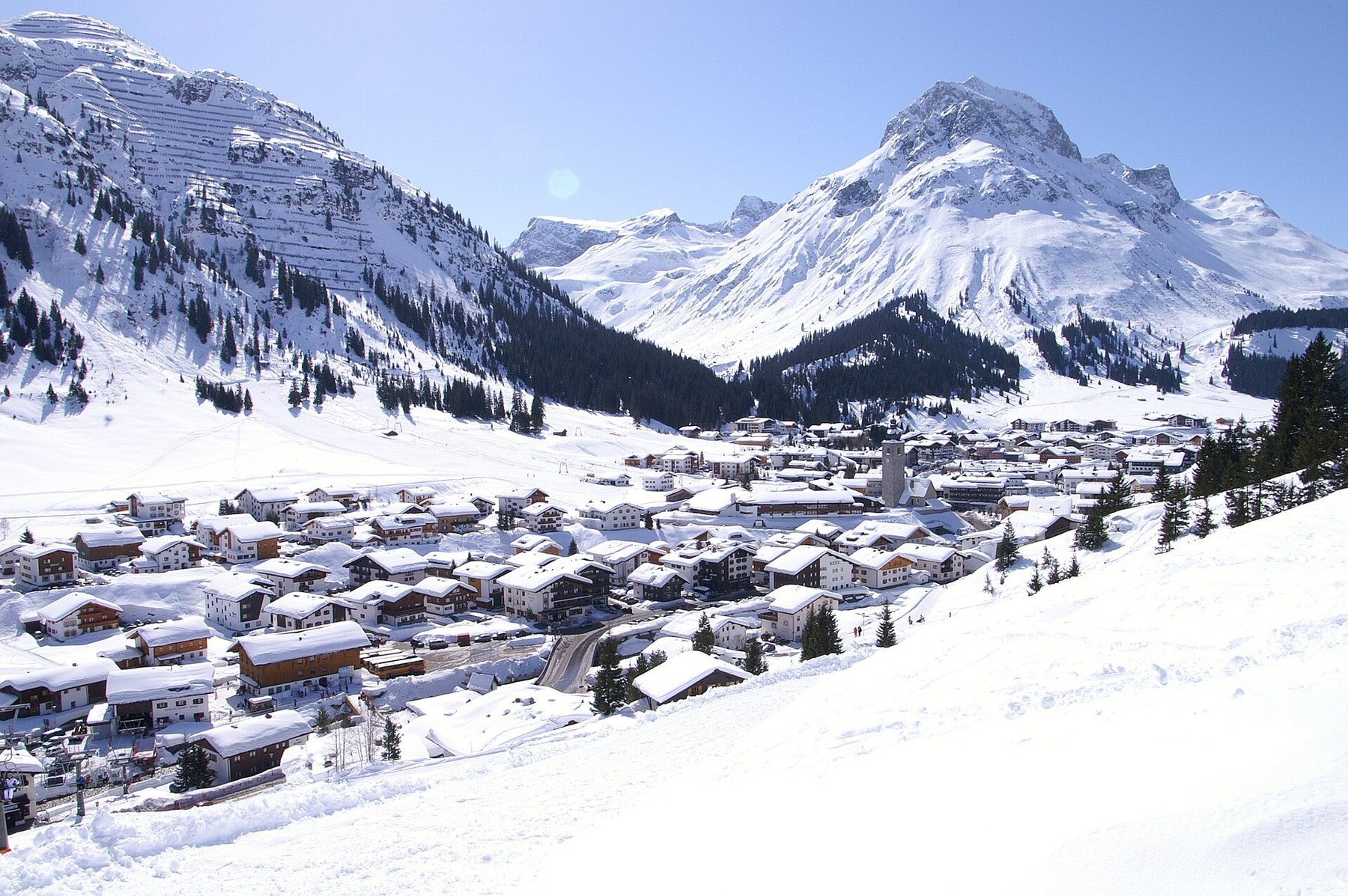 Lech am Arlberg — Luxury Ski Transfer