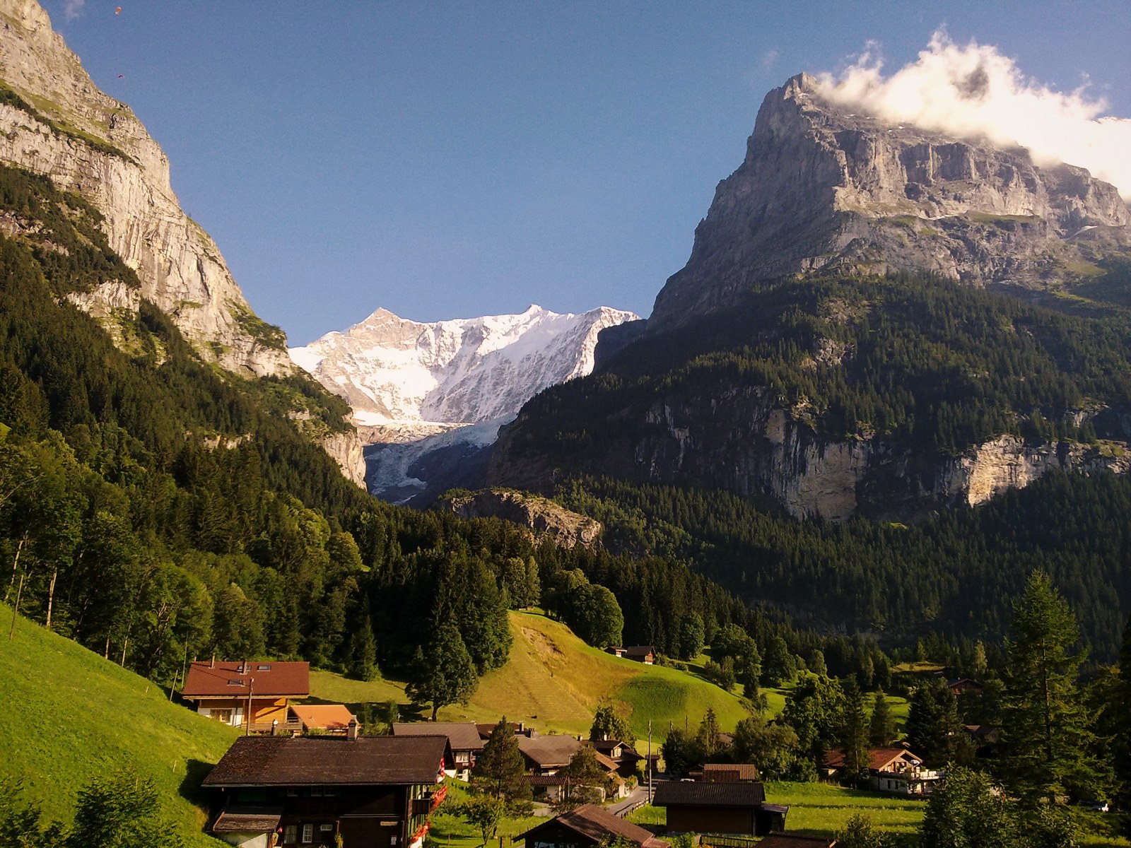 Zurich → Grindelwald · Beneath the Eiger