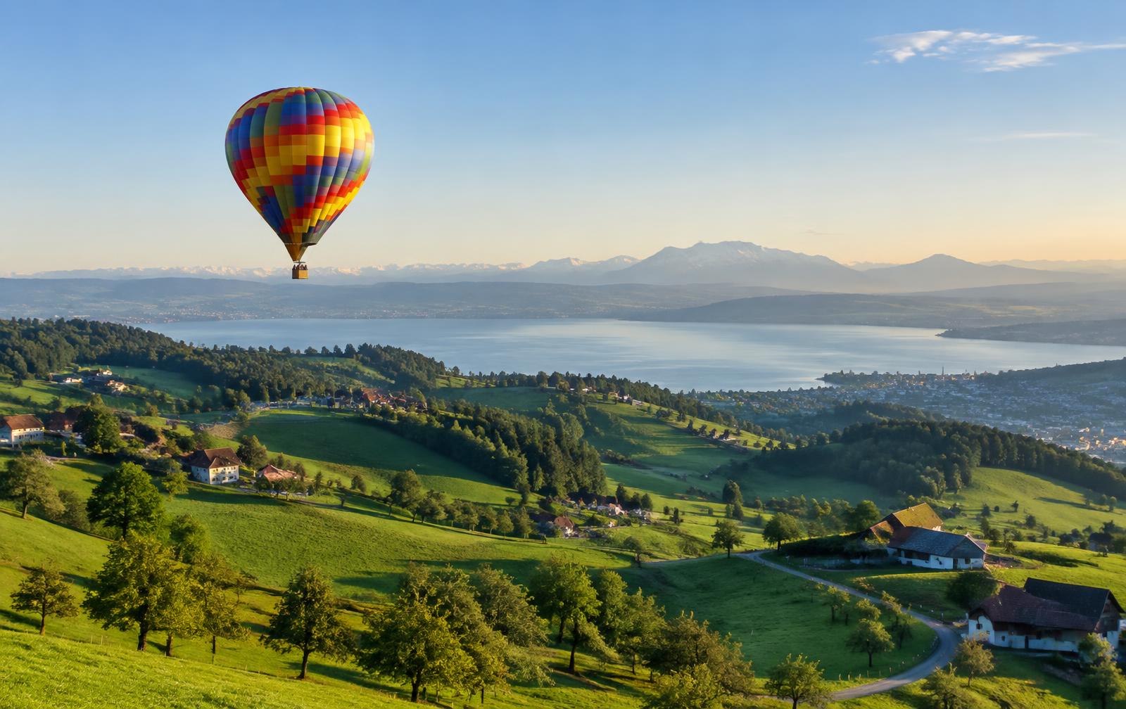Eastern Switzerland Balloon & Lakeside Walk