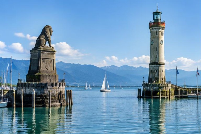 Lindau harbour lion and lighthouse
